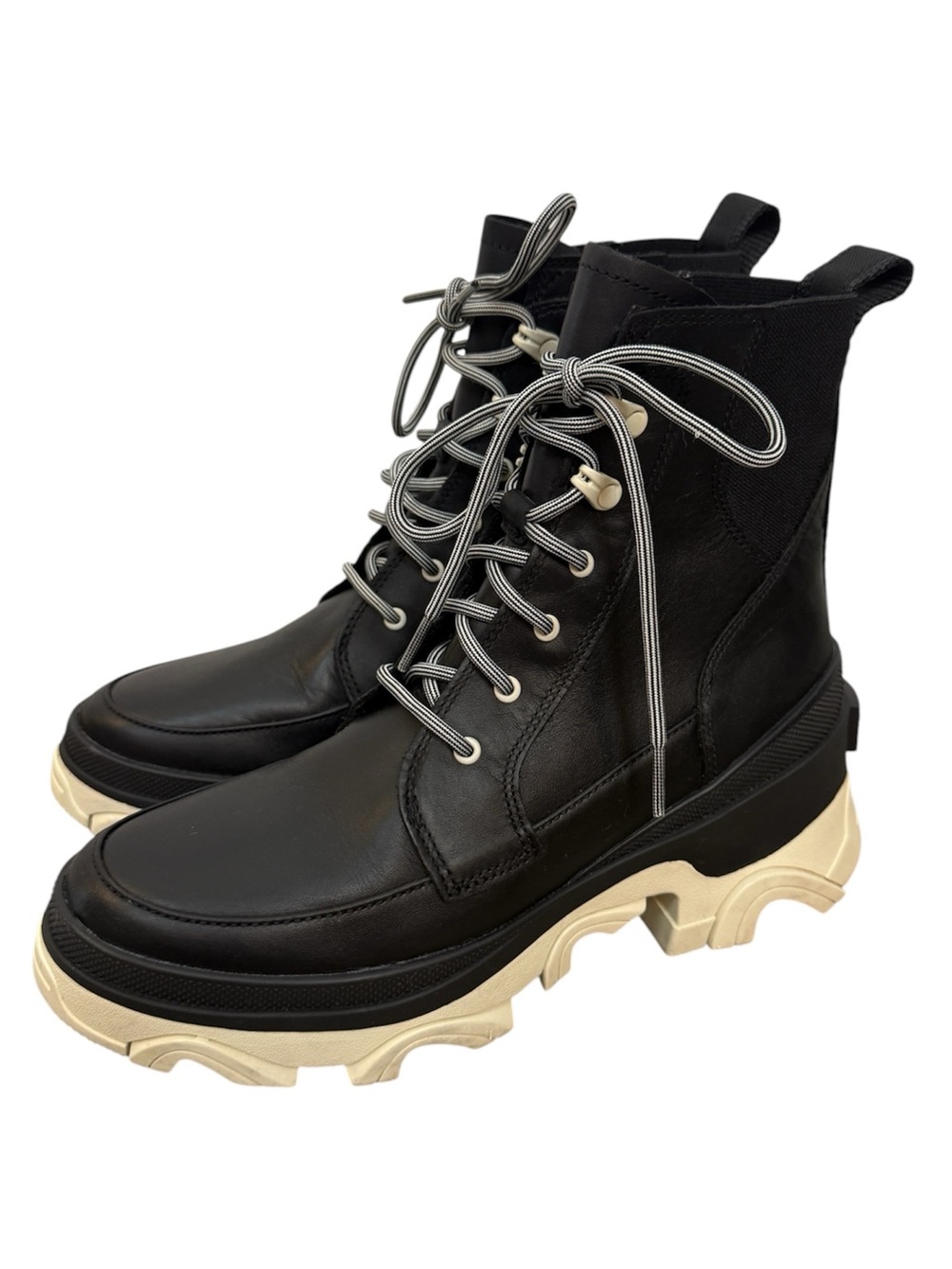 Sorel Women’s Brex waterproof lace up black leather boots with lug soles size 8